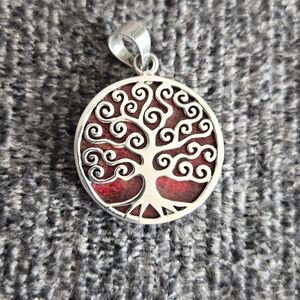 NWOT Beautiful Silver Tree of Life Pendant Necklace with Red Coral Inlay